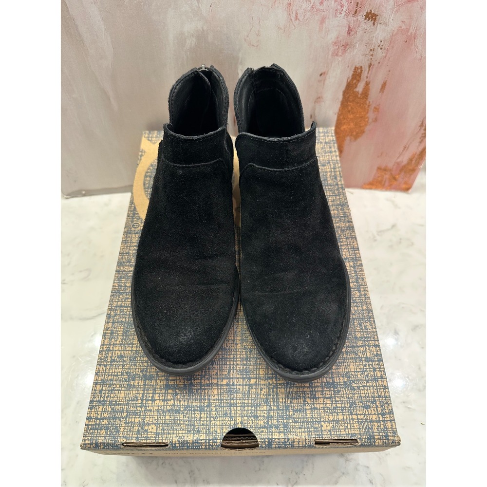 Born Brie Black Distressed Suede Leather Ankle Booties Side Cutout‎ 6.5M Western